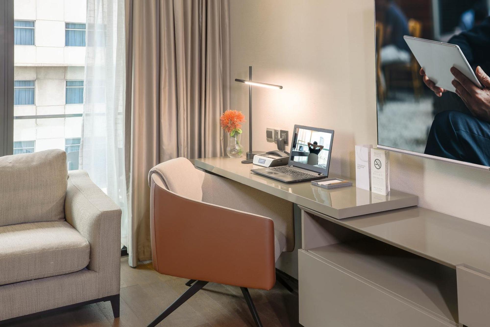 Oakwood Makati Avenue Hotell Makati City Eksteriør bilde